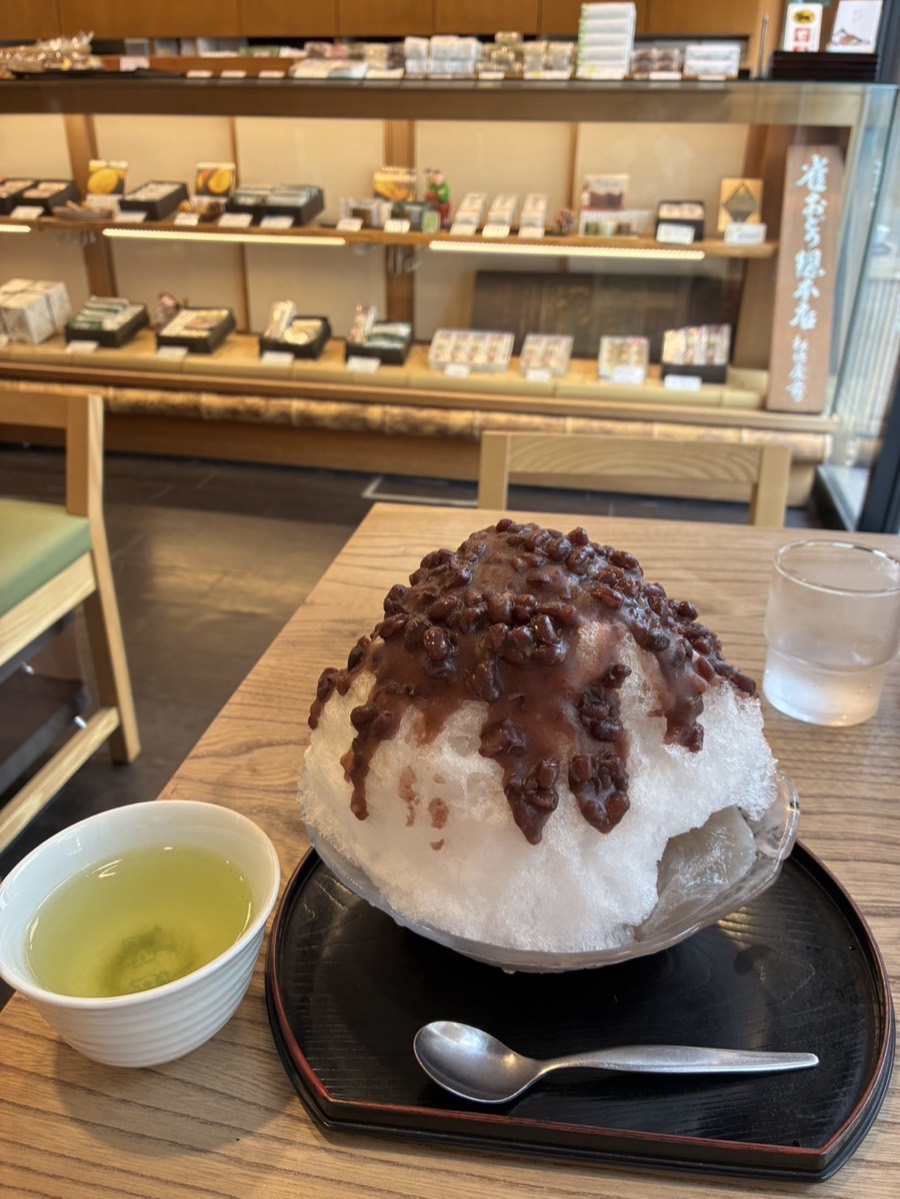 Kakigōri shaved ice at Suzume Odori